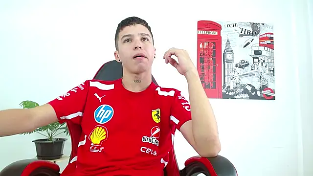 Snapshot of Cumandres18 chatting on October 4, 2025, 2:18 pm Cumandres18 online show from October 4, 2025, 2:18 pm