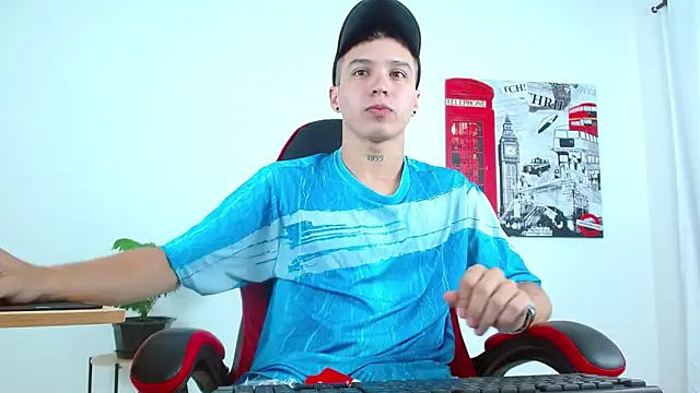 Snapshot of Cumandres18 chatting on September 18, 2025, 1:58 pm Cumandres18 online show from September 18, 2025, 1:58 pm