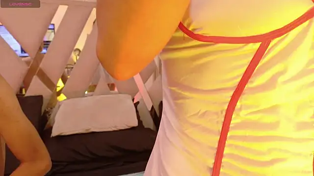 Sexualvolcano0 online show from June 26, 2026, 2:12 pm