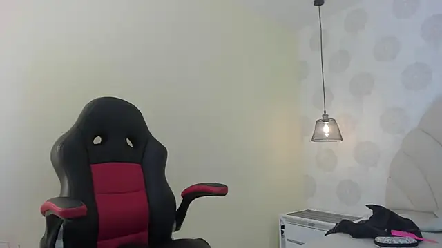 GIANAMILLER6 online show from September 26, 2025, 12:23 pm