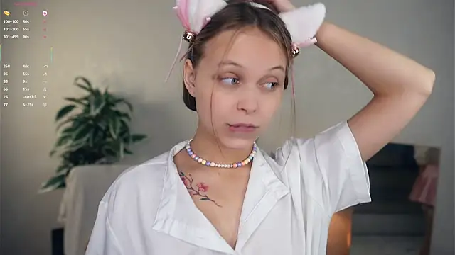 Snapshot of OdellaGillingham chatting on October 16, 2025, 7:00 pm OdellaGillingham online show from October 16, 2025, 7:00 pm