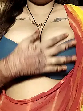 Snapshot of Shiny_HOT01 chatting on October 13, 2025, 1:12 pm Shiny HOT01 online show from October 13, 2025, 1:12 pm