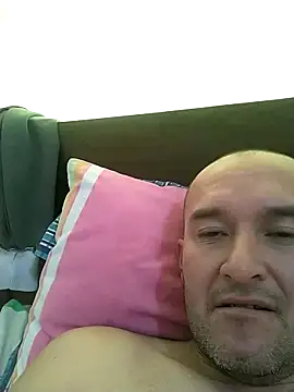 Snapshot of Josephfas chatting on September 18, 2025, 7:50 pm Josephfas online show from September 18, 2025, 7:50 pm