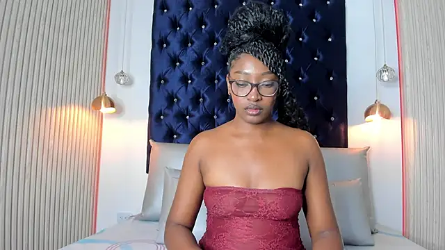 YallianaBrooks online show from November 14, 2025, 7:50 pm