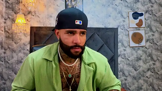 Apolo rousse1 online show from November 22, 2025, 9:35 pm