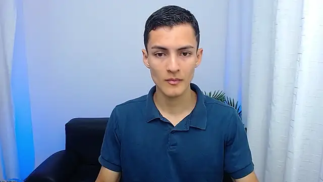 Matiius18 online show from October 16, 2025, 1:41 pm