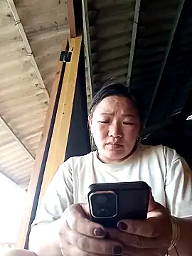 Mptrangp online show from April 15, 2026, 3:23 am