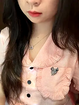 Snapshot of Nana_kute20 chatting on October 22, 2025, 7:30 am Nana kute20 online show from October 22, 2025, 7:30 am