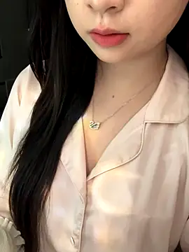 Snapshot of Nana_kute20 chatting on October 15, 2025, 6:33 am Nana kute20 online show from October 15, 2025, 6:33 am