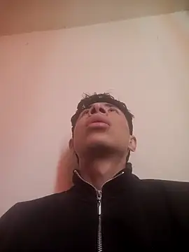 Snapshot of Rolito69 chatting on September 21, 2025, 9:09 pm Rolito69 online show from September 21, 2025, 9:09 pm