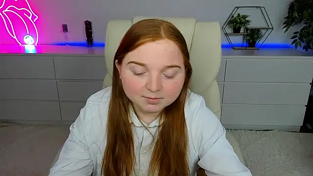 Snapshot of KattyRose8 chatting on September 20, 2025, 12:10 pm KattyRose8 online show from September 20, 2025, 12:10 pm