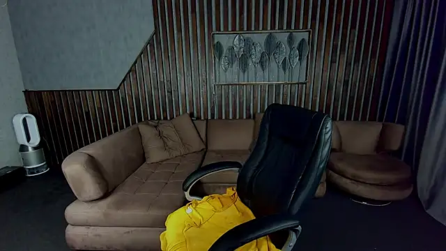 Snapshot of KattyRose8 chatting on October 6, 2025, 5:41 am KattyRose8 online show from October 6, 2025, 5:41 am