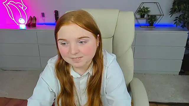 Snapshot of KattyRose8 chatting on September 14, 2025, 12:11 am KattyRose8 online show from September 14, 2025, 12:11 am