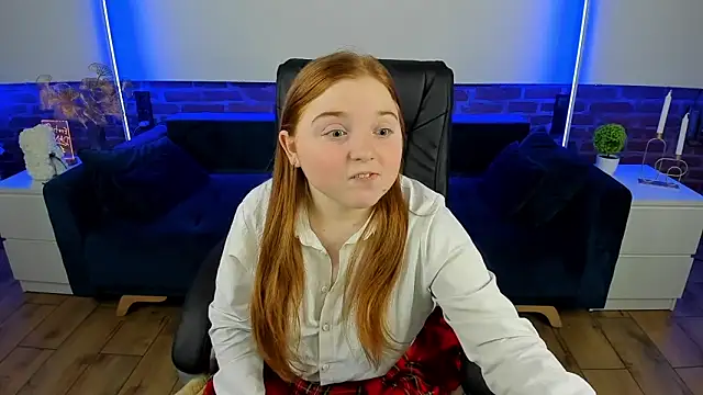 Snapshot of KattyRose8 chatting on October 1, 2025, 6:01 pm KattyRose8 online show from October 1, 2025, 6:01 pm