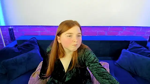 Snapshot of KattyRose8 chatting on October 18, 2025, 6:54 pm KattyRose8 online show from October 18, 2025, 6:54 pm