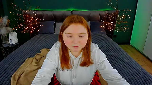 KattyRose8 online show from November 30, 2025, 6:52 pm