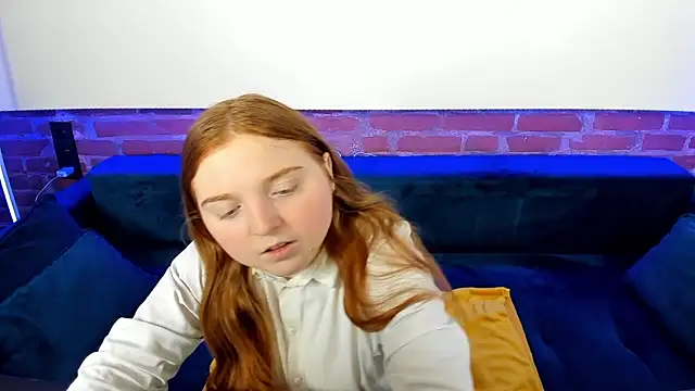 Snapshot of KattyRose8 chatting on October 7, 2025, 5:58 pm KattyRose8 online show from October 7, 2025, 5:58 pm