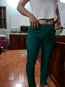 Snapshot of Sweet-Berry89 chatting on September 28, 2025, 11:28 am Sweet-Berry89 online show from September 28, 2025, 11:28 am