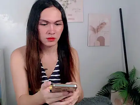 Pinkyweb 03 online show from May 9, 2026, 3:43 am