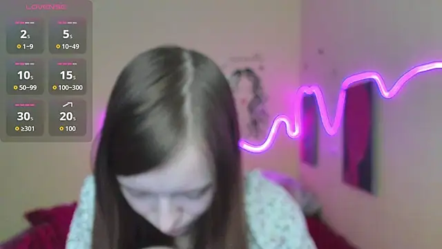 Snapshot of AliceHaris chatting on September 27, 2025, 1:45 am AliceHaris online show from September 27, 2025, 1:45 am