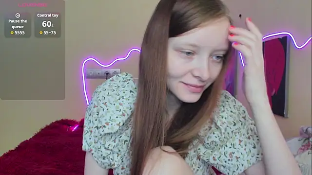 Snapshot of AliceHaris chatting on October 5, 2025, 6:37 am AliceHaris online show from October 5, 2025, 6:37 am