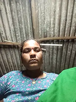 Radha hotx online show from October 29, 2025, 8:41 pm