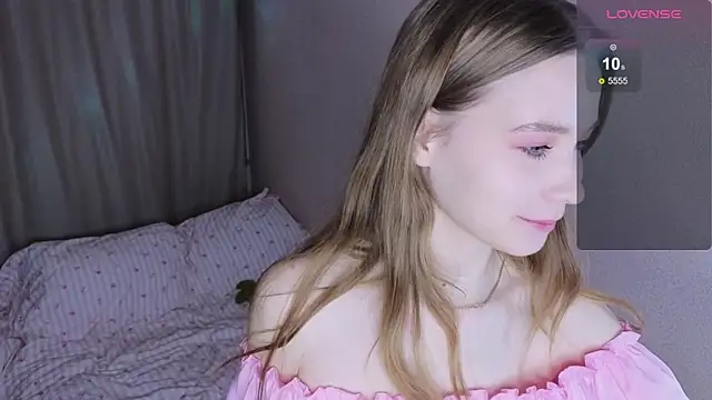 Snapshot of taddy_shy chatting on October 31, 2025, 2:46 pm taddy shy online show from October 31, 2025, 2:46 pm