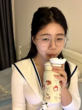 Snapshot of Ella-A9 chatting on September 24, 2025, 6:25 pm Ella-A9 online show from September 24, 2025, 6:25 pm