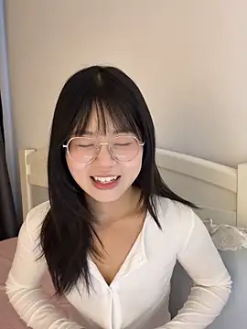 Snapshot of Ella-A9 chatting on October 24, 2025, 6:23 am Ella-A9 online show from October 24, 2025, 6:23 am