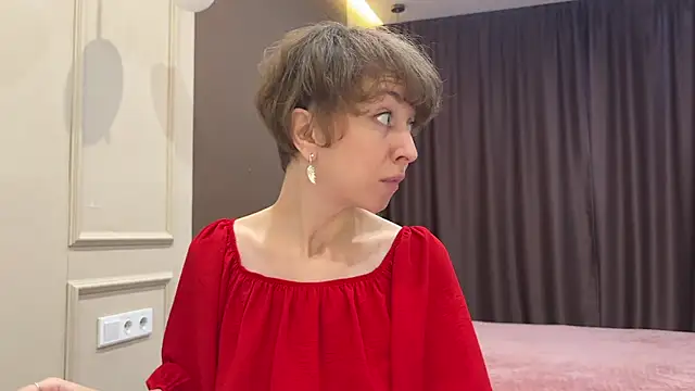 Snapshot of daniellia_ chatting on October 25, 2025, 9:19 am daniellia online show from October 25, 2025, 9:19 am