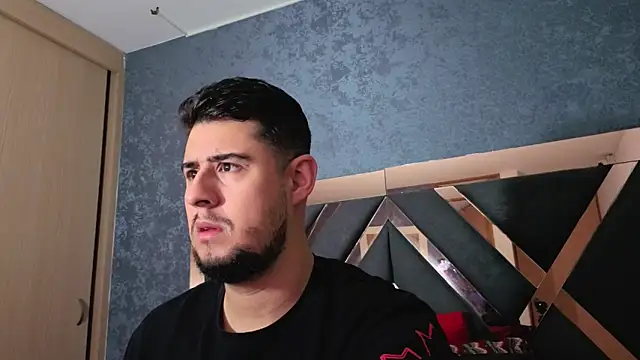 ryan evanss online show from December 18, 2025, 9:58 am