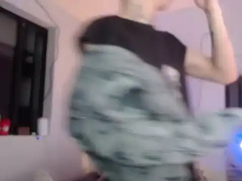 xalejo max online show from November 17, 2025, 7:51 pm