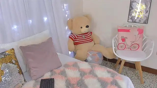 looklikeamovie online show from October 20, 2025, 8:42 pm