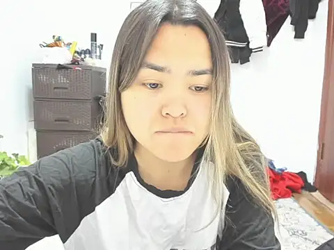 saika blush online show from February 13, 2026, 6:02 am