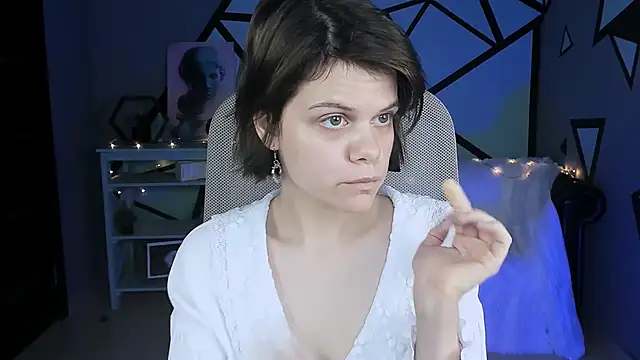 Snapshot of EllieMurler chatting on September 24, 2025, 9:16 am EllieMurler online show from September 24, 2025, 9:16 am