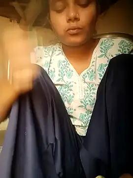 Snapshot of Hot_siiii chatting on October 26, 2025, 3:40 am Hot siiii online show from October 26, 2025, 3:40 am