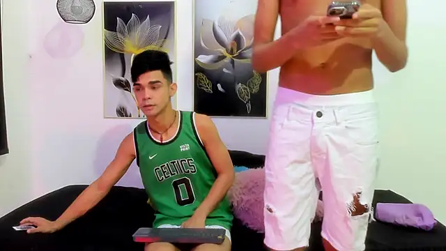 Violet Dream2 online show from March 12, 2026, 8:18 am