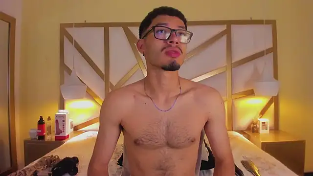 Jaxon Carter online show from April 14, 2026, 1:54 am