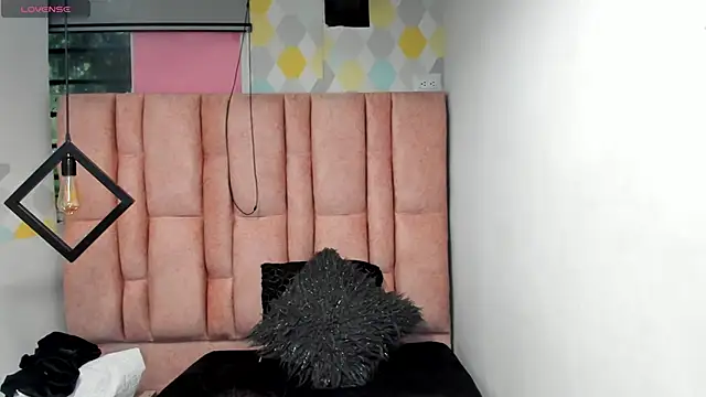 Snapshot of Kiara_Cruz__ chatting on October 11, 2025, 8:21 pm Kiara Cruz   online show from October 11, 2025, 8:21 pm