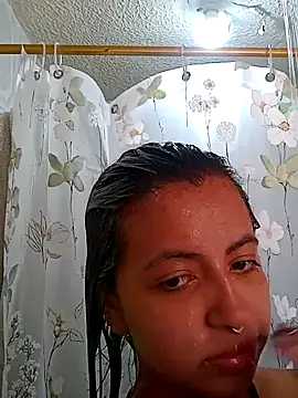 Melody Gho online show from October 17, 2025, 2:41 pm