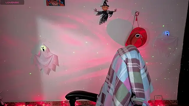 Melody Gho online show from October 21, 2025, 2:05 pm