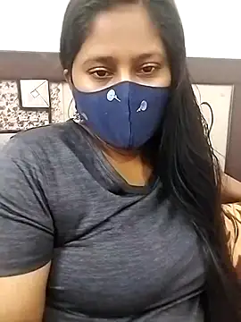 Shy Peehu online show from April 18, 2026, 7:07 pm