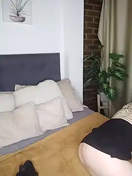 brandi bae1 online show from March 29, 2026, 1:46 pm