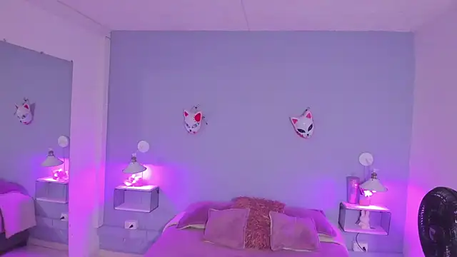 Zoe Lynch  online show from September 26, 2025, 11:39 am