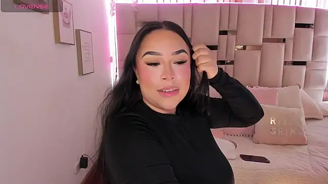 Zoey thompson online show from November 16, 2025, 2:55 pm