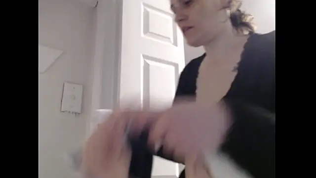 Snapshot of GabbyTate chatting on October 19, 2025, 11:29 pm GabbyTate online show from October 19, 2025, 11:29 pm