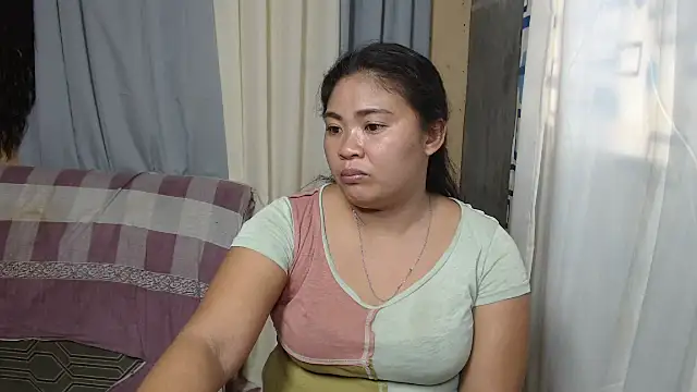 Snapshot of hotpinay_sweet85 chatting on October 9, 2025, 1:28 am hotpinay sweet85 online show from October 9, 2025, 1:28 am