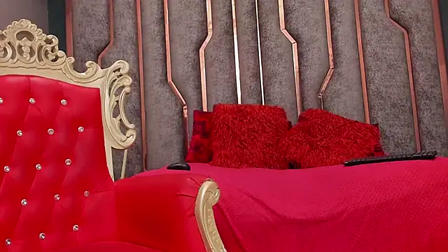 Snapshot of SienaFacchini chatting on October 10, 2025, 7:25 pm SienaFacchini online show from October 10, 2025, 7:25 pm