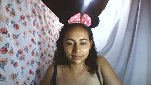 Anabelhotxx16 online show from October 22, 2025, 1:16 am