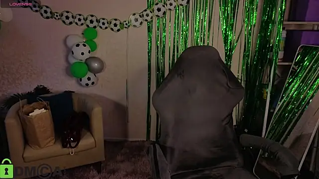 Snapshot of R0cket_bunny chatting on July 6, 2026, 1:12 am R0cket bunny online show from July 6, 2026, 1:12 am